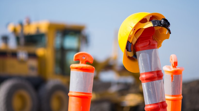 工業(yè)平板電腦加人工智能增加建筑工地及任何施工現(xiàn)場安全系數(shù)